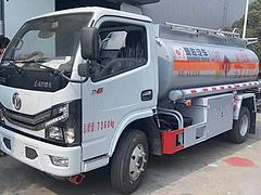 5方东风多利卡加油车，厂家成本价出售