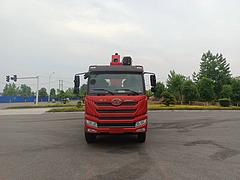 解放提升桥12吨三一随车吊 分期上户一条龙全国联保