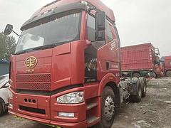 一汽解放 J6 牵引车 国5低价出售，可分期包提户