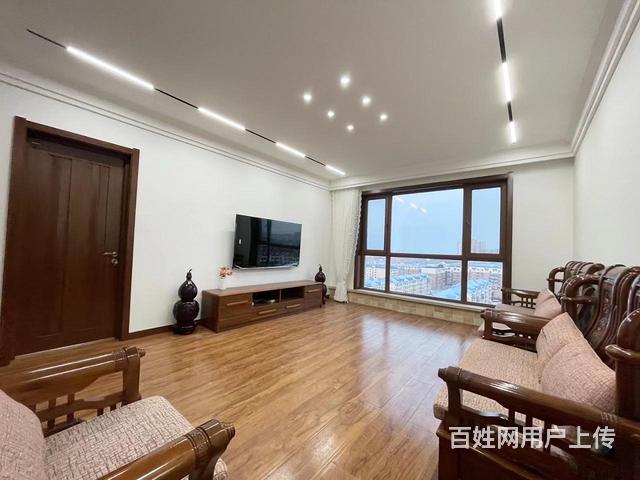南山新兴局一小书包 黄金楼层 实木装修 过户没有土地税 拎包的图片