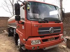 大兴安岭出售二手洒水车，款式多，价格低，全国托运