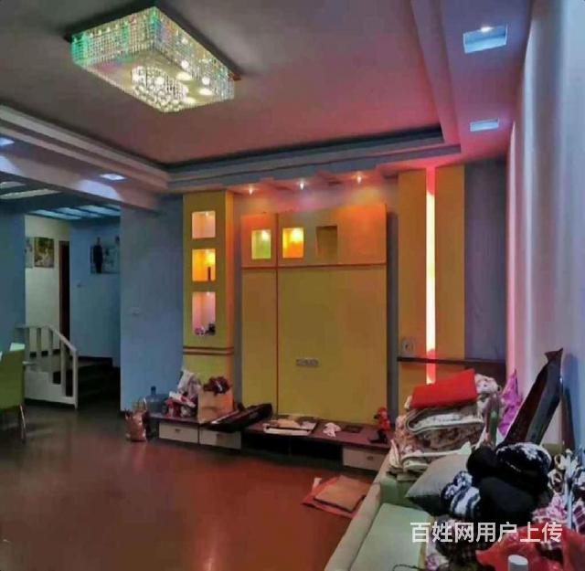 清毕路奢香大酒店旁鹏住宅楼3室2卫临近五小二中人民公园的图片