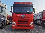 带液缓二手解放牵引车 550马力 国五 双驱领航版