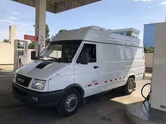 依维柯长轴面包冷藏车，大容积市区无畅阻