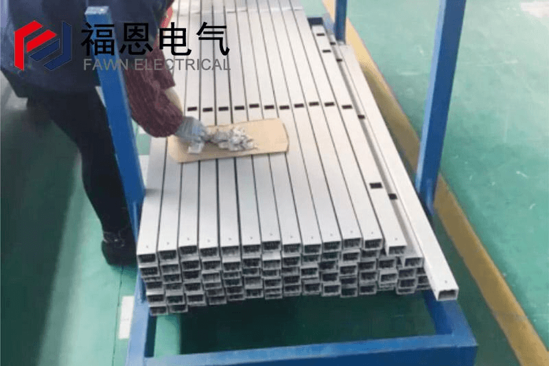 照明母线4