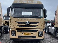 二手上汽红岩牵引车 430马力 国五 双驱轻体