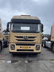 二手上汽红岩牵引车 430马力 国五 双驱轻体