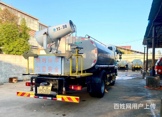 闲置洒水车出售的图片