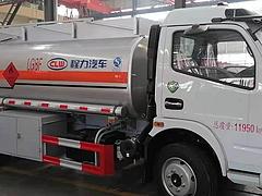 上好牌的国六8吨油罐车工地专用 厂家直