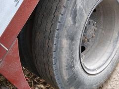 大运3米85平板货车＇。