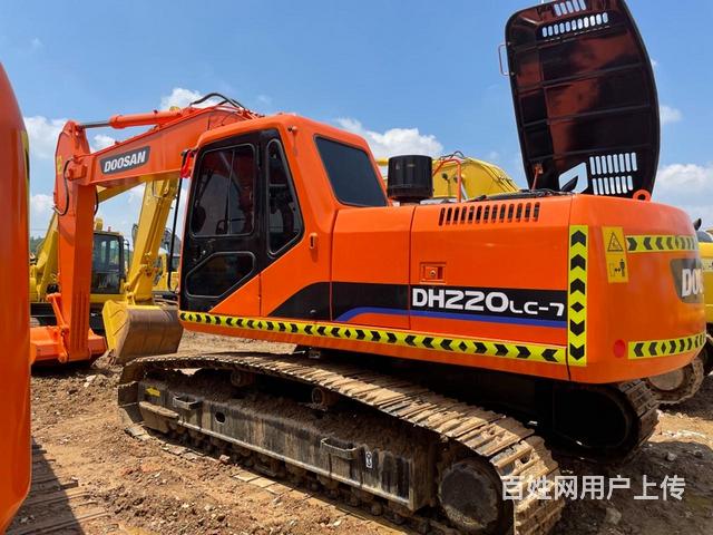 低价转让二手挖掘机斗山220-7手续全质保两年包送的图片