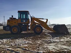 铲    车