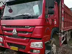刚刚回来的两台国五豪沃工程车!!