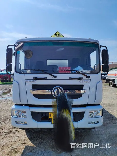 亏本出售东风多利卡满载十吨油罐车 欢迎咨询 车况好的图片