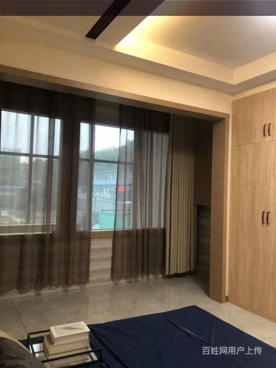 荣成市中心紫御河畔大润发实验学校旁洋房金悦