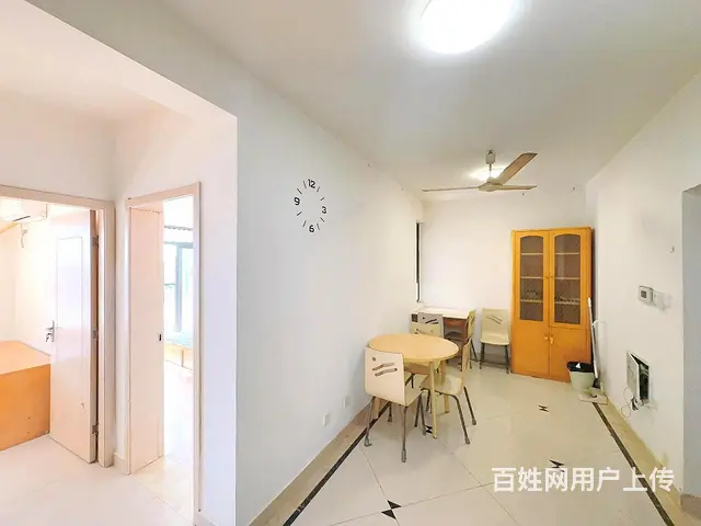 实图实价押一付一 电梯房 精装两室 水韵新苑 体育馆附二医院的图片