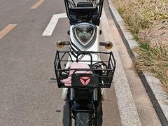 低价出雅迪电动车