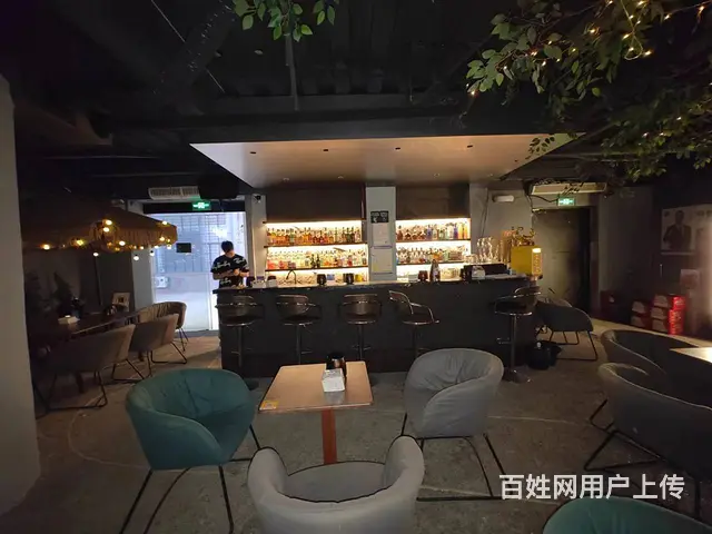 （易转介绍）义乌沿街好位置新装修酒吧转让的图片