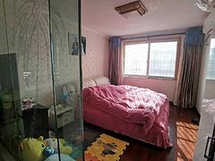 利时广场周边次新小区国际花园118平3房2卫精装拎包入住
