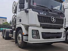德龙国六双1350气瓶LNG牵引半挂库存积压新车