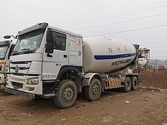 国五 出售18年二手豪沃搅拌车 大20方380马力