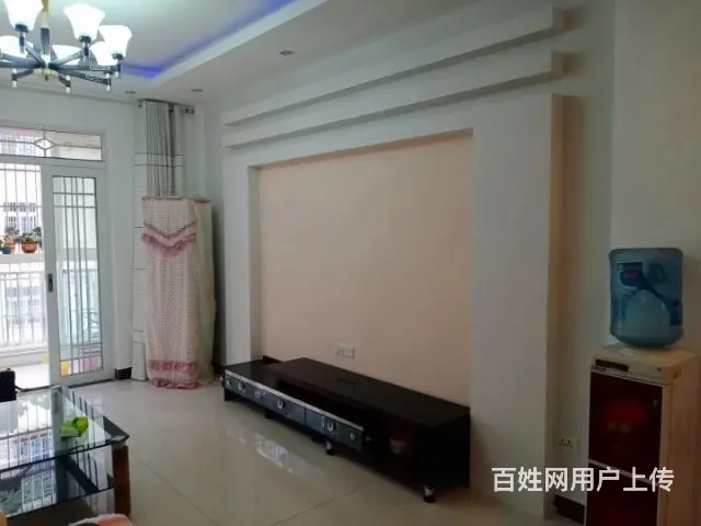 宜安居三楼，三房两厅边户精装拎包入住的图片