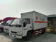 乐山危险品运输车厂家直销可分期包上户