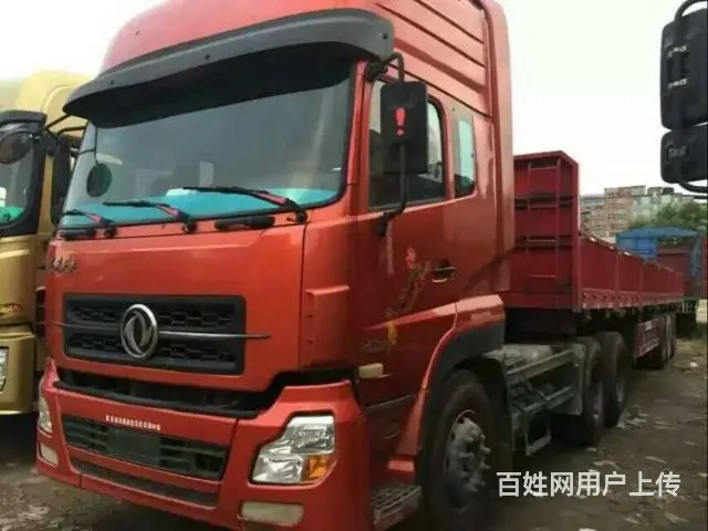 出售各种高配原装东风天龙，解放，德龙，豪沃及各种挂的图片