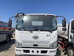 国六一汽解放7吨油罐车 槽罐车 结构合理 现车实价