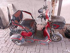 出售电动三轮电动代步车