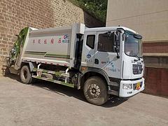 低价亏本出售一台12方一年的东风国五压缩垃圾车