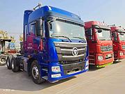 二手欧曼牵引车 430马力 国五 双驱轻体精品车