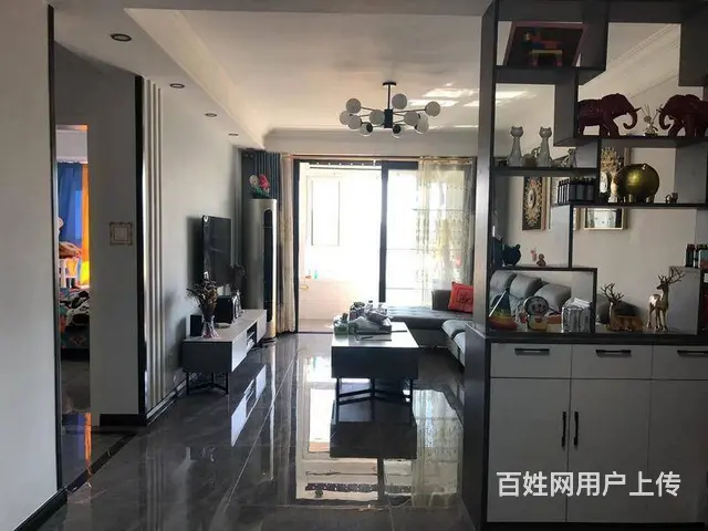 鸿鑫御景 中间楼层三居室115平 精装拎包住只要100万的图片