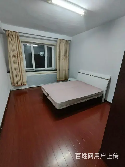 时代广场对面新鹤A区 普通住宅1厅 中等装修的图片