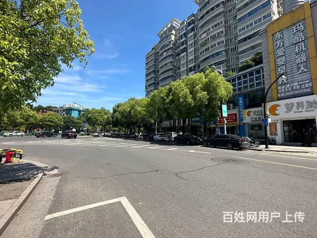 青庭.北苑之心购物广场内有商铺出租大小面积都有可分租的图片
