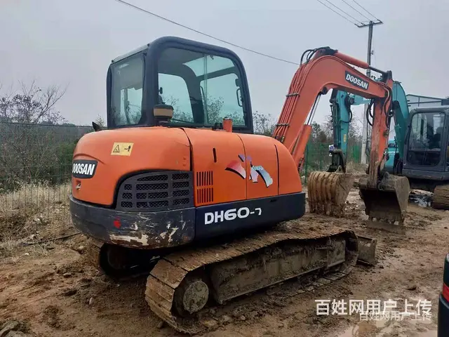 孝感 斗山60二手挖掘机 转让的图片