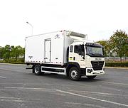 湘西低价出售重汽豪沃5.6米冷藏车 厂家直销可分期