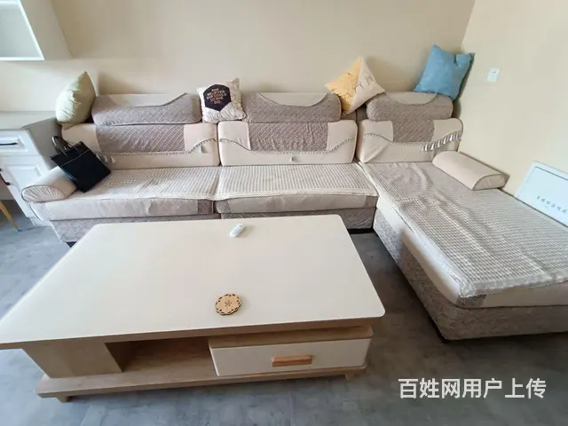 丽阳天下小区好房出租的图片