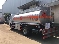国六东风8吨油罐车厂家亏本处理