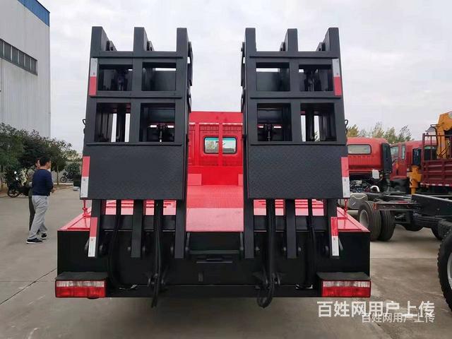 国六玉柴200马力单桥6.2米板长挖机拖车 15吨不超载的图片