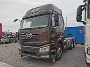 二手解放牵引车 460马力 双驱轻体 锡柴动力