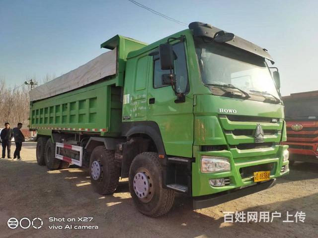 出售10台18年豪沃前四后八自卸车7.6米货箱的图片