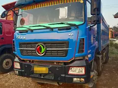 19年上户东风天龙 自卸车 前四后八7米2箱原版车