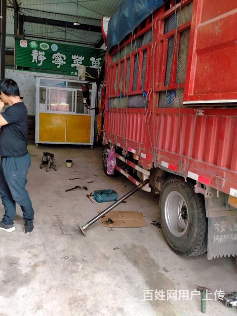 吉水高速拖车救援.吉水送油补胎搭电的图片