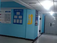 滨城区五四公交站对面办公室交通方便家具齐全拎包办公