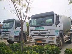 眉山急卖17年10月大12方二手豪沃搅拌车原版车况