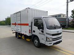跃进S80汽油危险品厢式车
