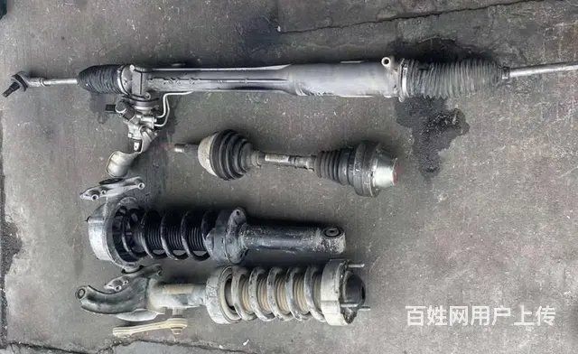 大众途锐保时捷卡宴减震打气泵方向机 半轴传动轴 天的图片