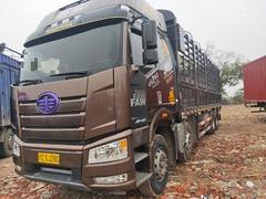 出售解放9.6米前四后八高栏车