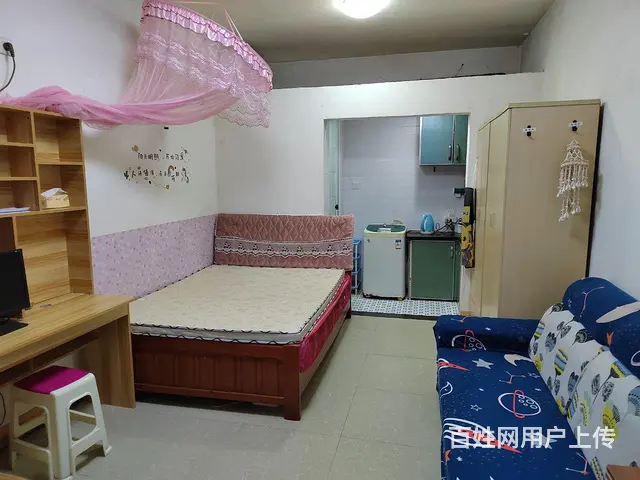 华新政协苑精装23平米家具家电齐的图片